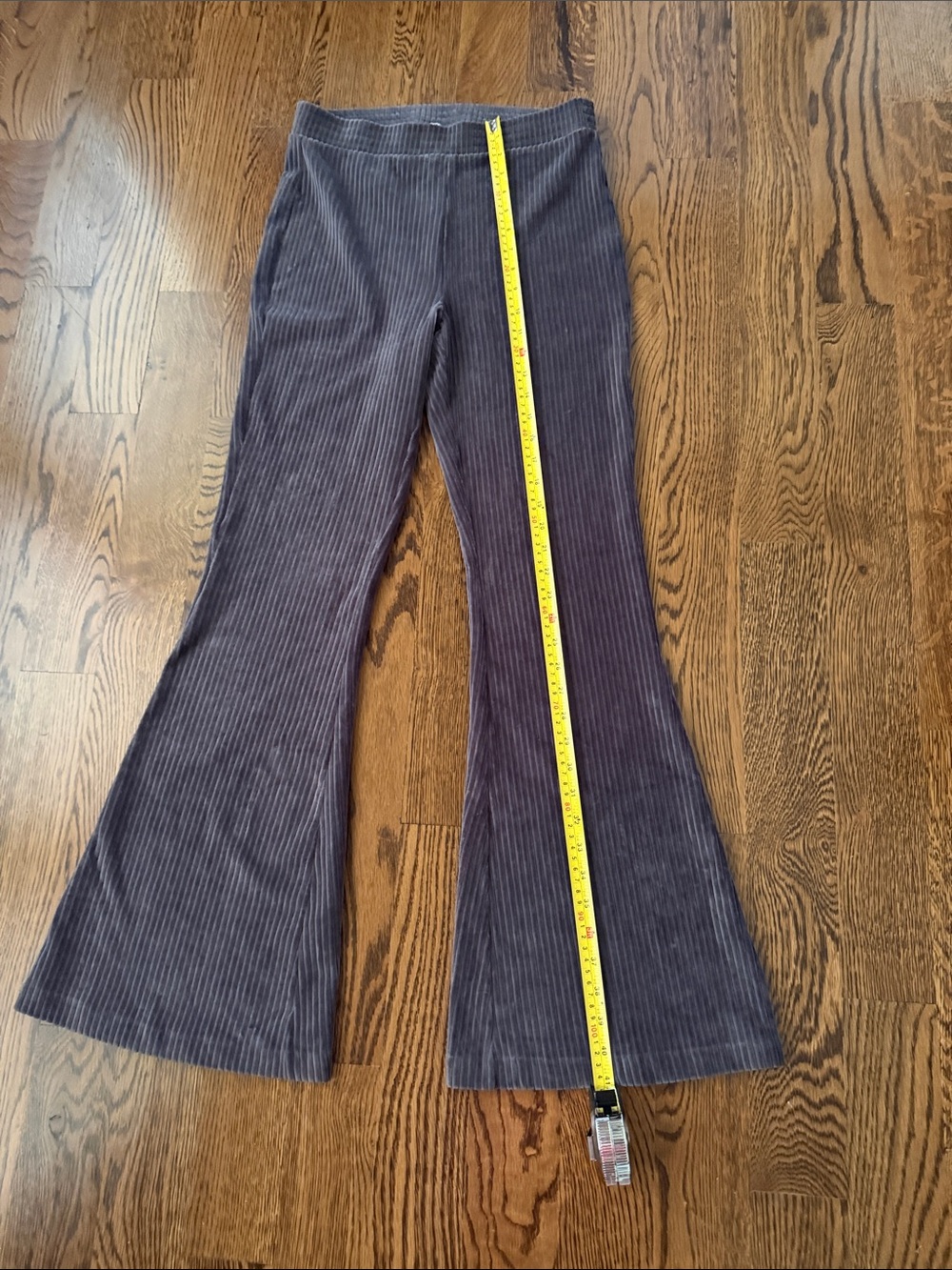 Aerie grey cord flare leggings medium - Picture 9 of 12